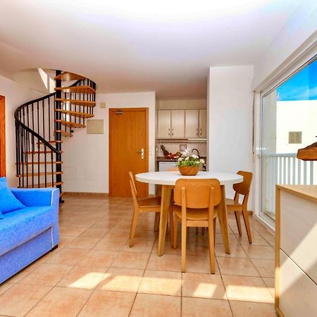 Apartamentos Sa Varadero Fronte Mar Espujols Es Pujols Dış mekan fotoğraf